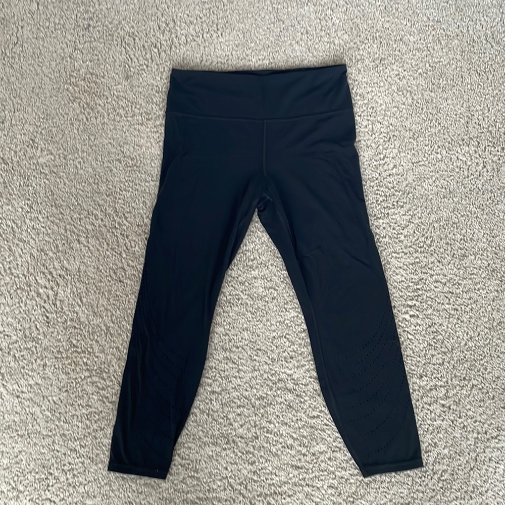 Athleta Elation Laser Cut 7/8 Tight Large Leggings Black